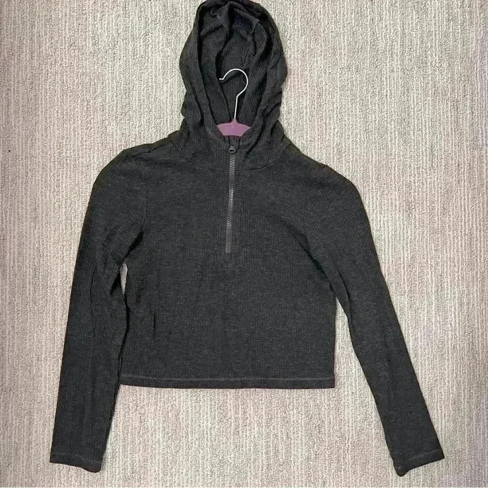Girls Medium (10) gray quarter zip jacket